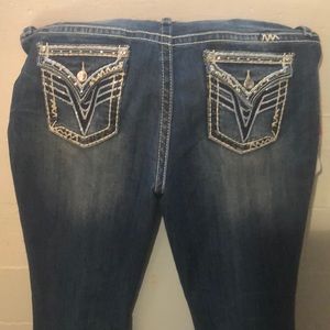 Vigoss jeans.